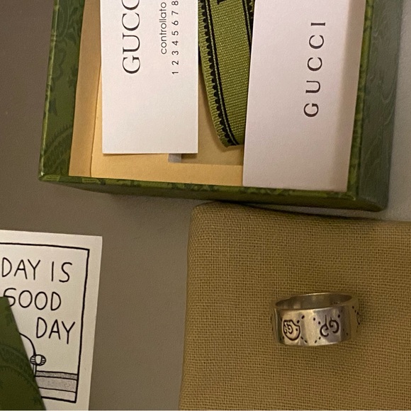 Unisex Gucci ring size 6 - Picture 6 of 6